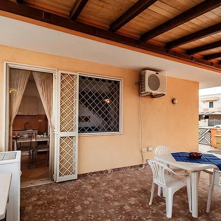 Apartmán In Zona Comoda E Tranquilla